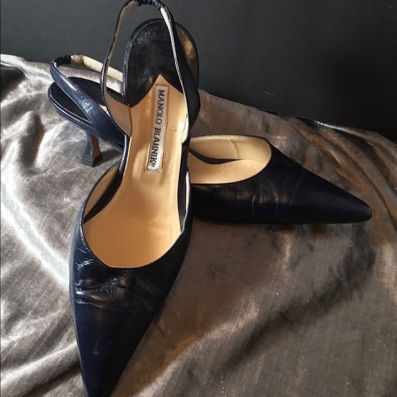 manolo blahnik slingback pumps